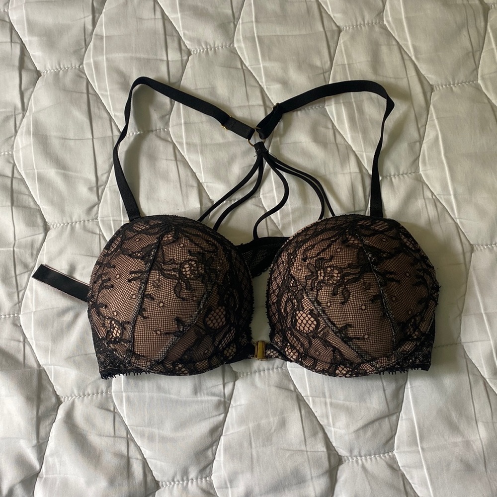 32B Sexy Lace Victoria Secret Bombshell Bra Adds 2 Cup Sizes